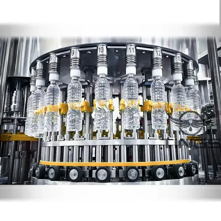 Cadena de producción automática completa de agua mineral 9000BPH máquina embotelladora de enjuague
