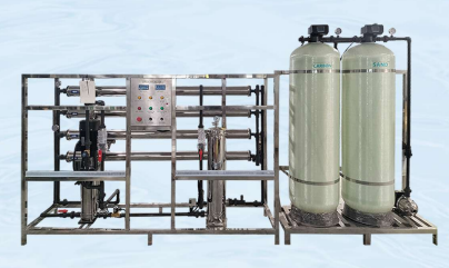 Sistema de ósmosis inversa estándar de 2000 LPH compacto y eficiente para una purificación de agua confiable